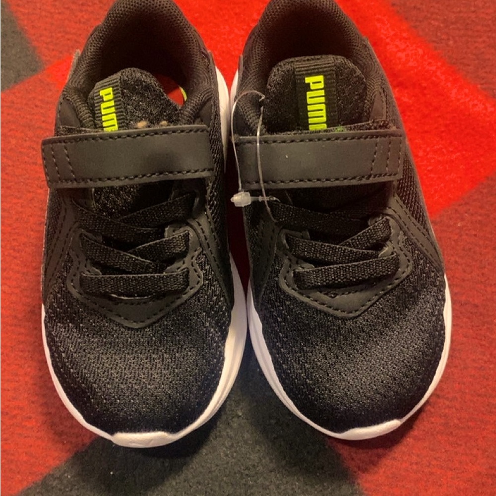 Boy Toddler Puma Shoes, Black and white, Size 6C, Brand new, Never worn
